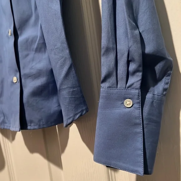 Ann Taylor petites button down shirt - Picture 3 of 6